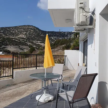Pearl Deluxe Appartement Peyia