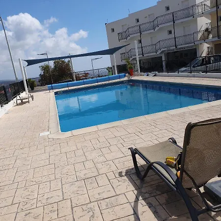 Pearl Deluxe Πέγεια